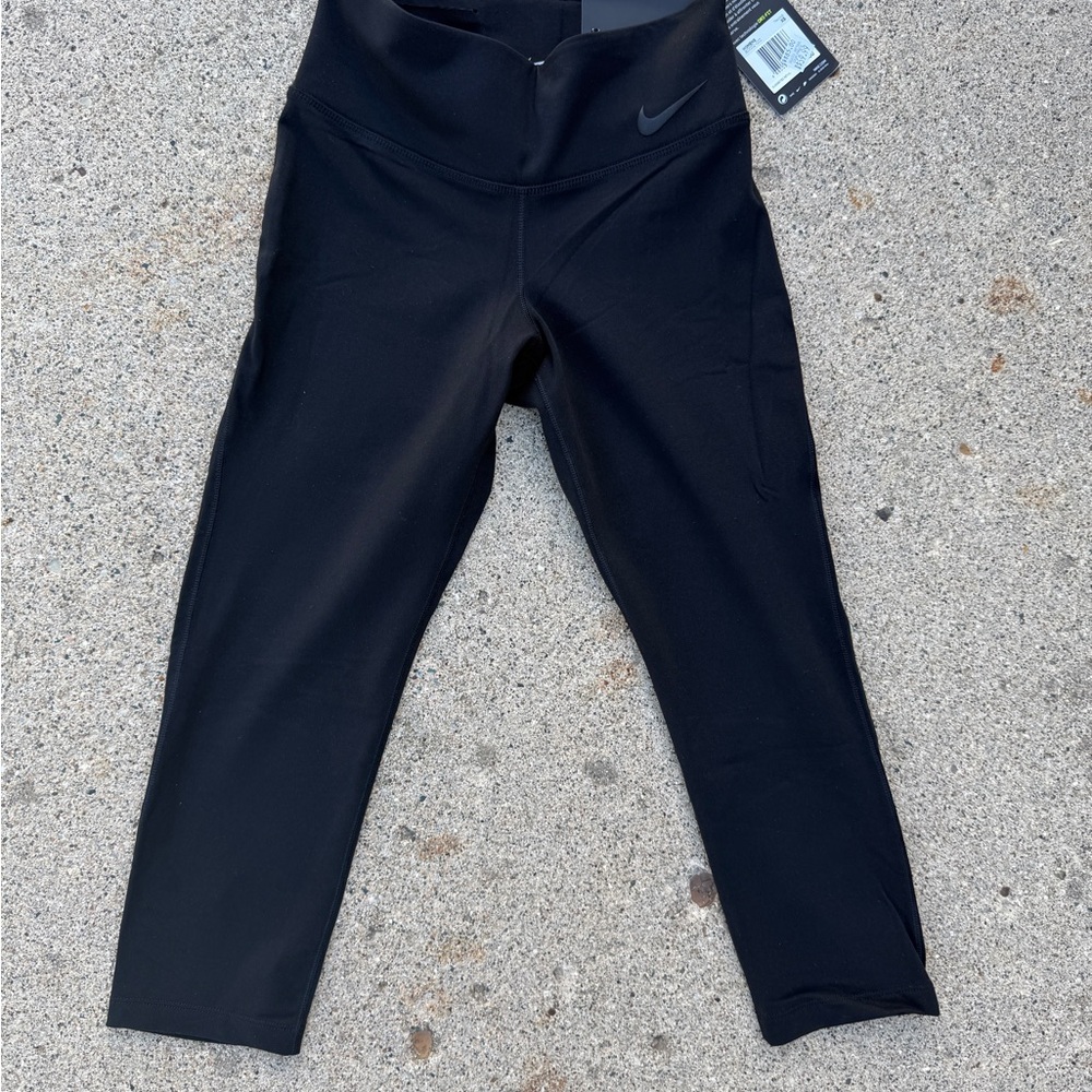 Nike Dri-Fit Legendary Tight Fit Capri 20”